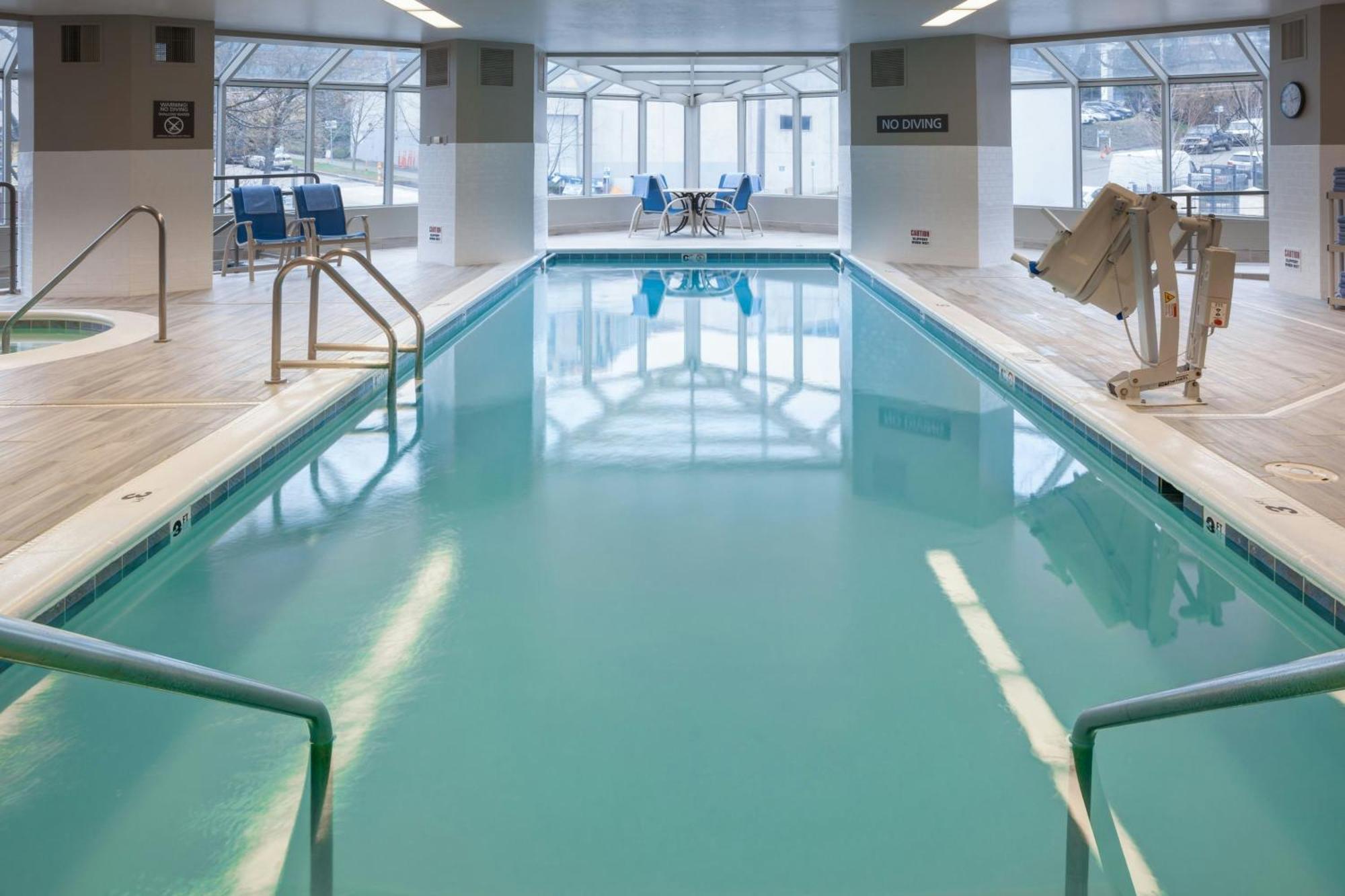 By Marriott Downtown/lake Union 3* Seattle